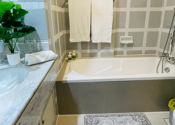 Villa Private Pool Sukhumvit 26 Near Bts Phrom Phong And Emsphere