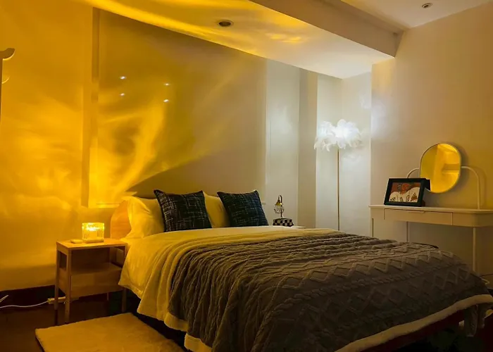 Private Pool Sukhumvit 26 Near Bts Phrom Phong And Emsphere Bangkok