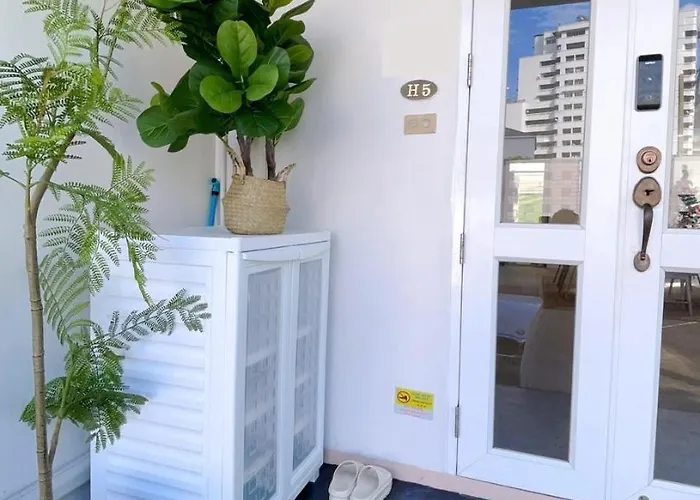Private Pool Sukhumvit 26 Near Bts Phrom Phong And Emsphere *