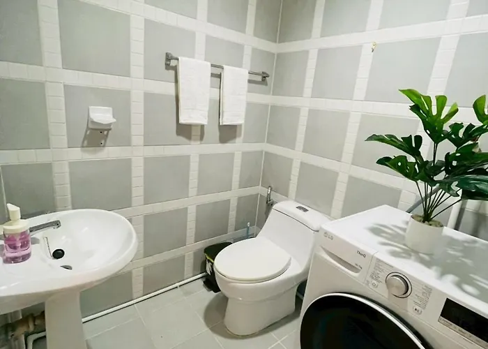 Villa Private Pool Sukhumvit 26 Near Bts Phrom Phong And Emsphere Bangkok