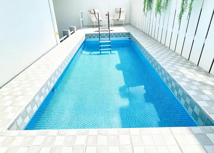 ヴィラ Private Pool Sukhumvit 26 Near Bts Phrom Phong And Emsphere バンコク都