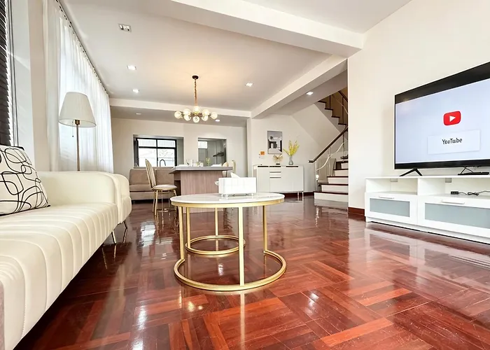 Private Pool Sukhumvit 26 Near Bts Phrom Phong And Emsphere *