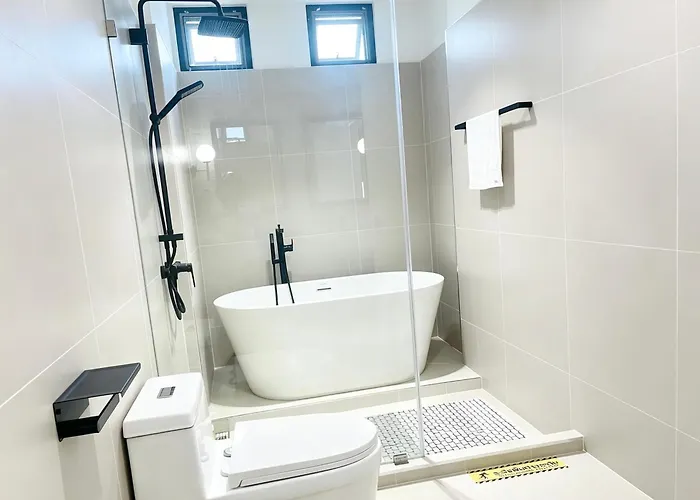 ヴィラ Private Pool Sukhumvit 26 Near Bts Phrom Phong And Emsphere バンコク都
