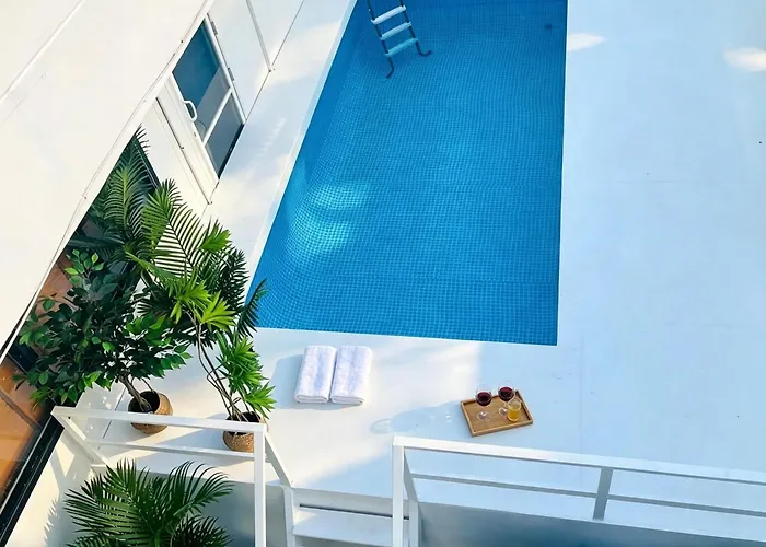 Private Pool Sukhumvit 26 Near Bts Phrom Phong And Emsphere ヴィラ *